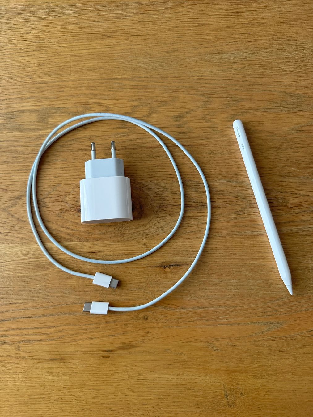 Apple Tablettes PC: iPad Pro 12.9" M1 512GB, mit Magic Keyboard & Apple Pencil 2 – D'occasion à Küsnacht ZH par noah_4463 9