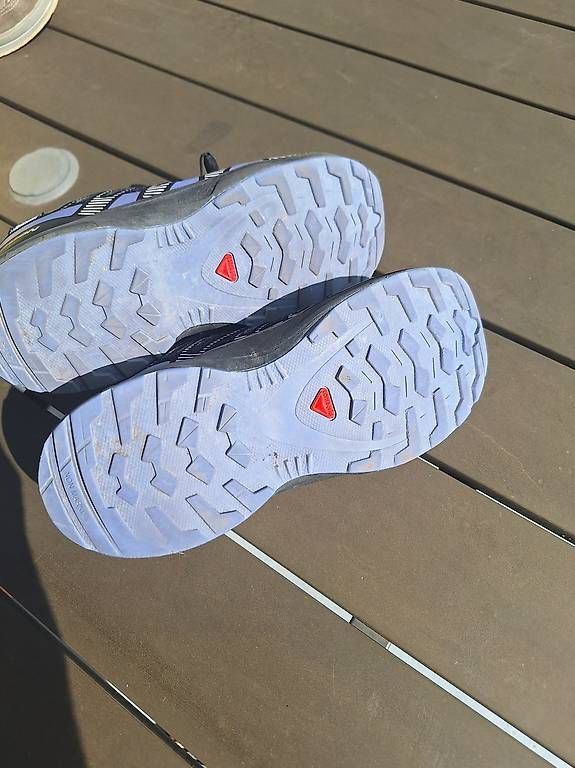 Chaussures femmes: Trekkingschuhe Grösse 37 – D'occasion à Etziken par v.z 3