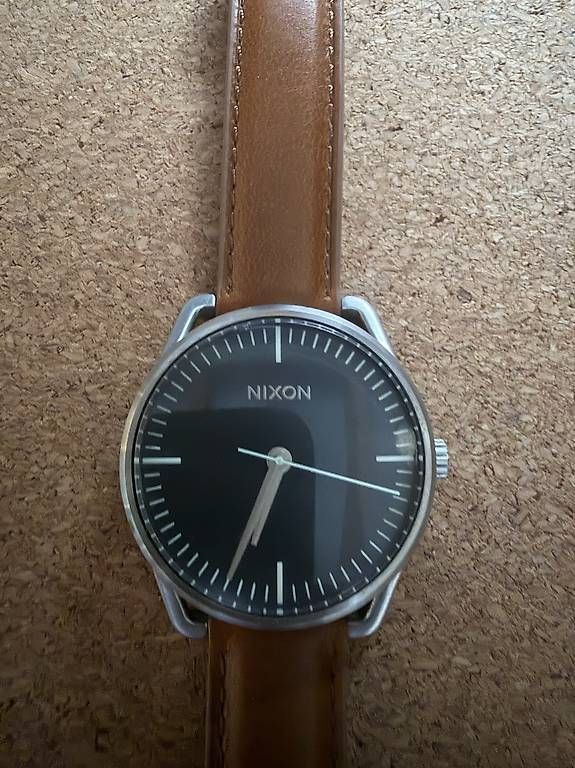 Montres: Nixon Mellor – D'occasion à Ecublens FR par rob0990 2