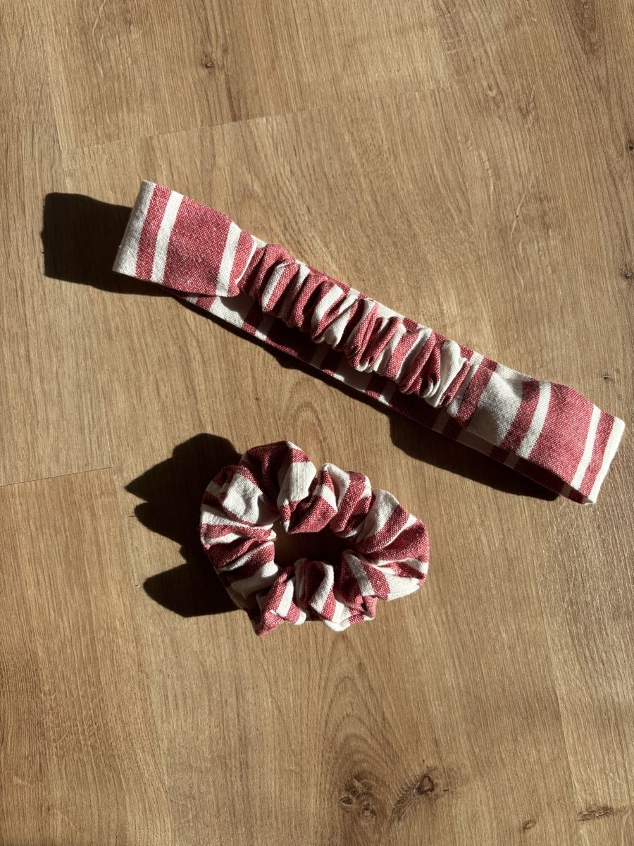 Accessori per capelli: SELFMADE headband + scrunchie  – Nuovo e nell'imballaggio originale da Tavannes venduto da callie.mcli 1
