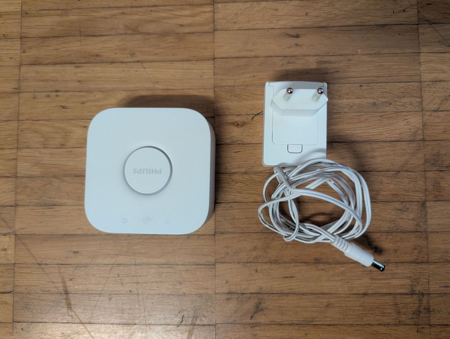Philips Hubs & Switches: Philips Hue Bridge – Gebraucht aus Basel von duy_n297 3