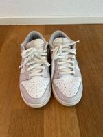 Nike Dunk Low grau