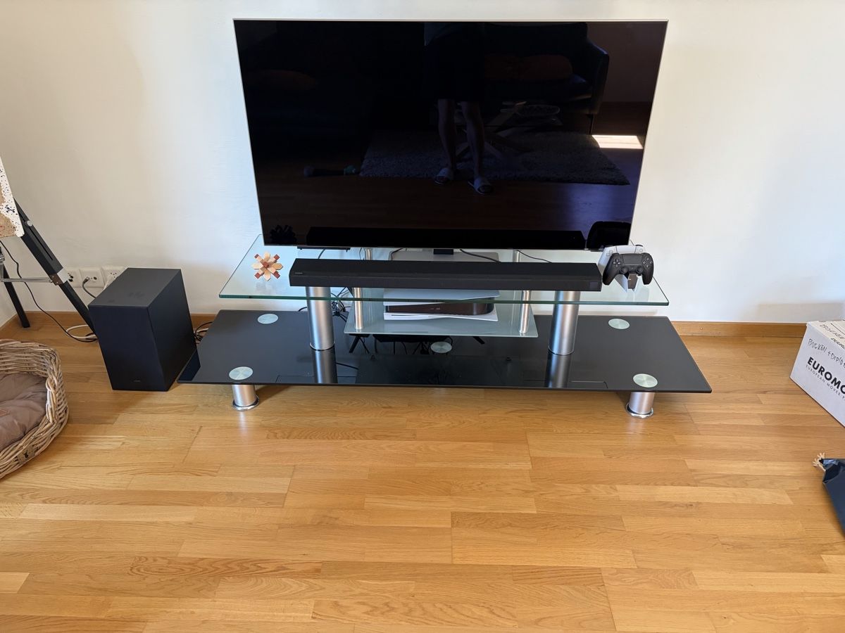 Mobili TV: TV Stand – Usato da Regensdorf venduto da WetTowel42