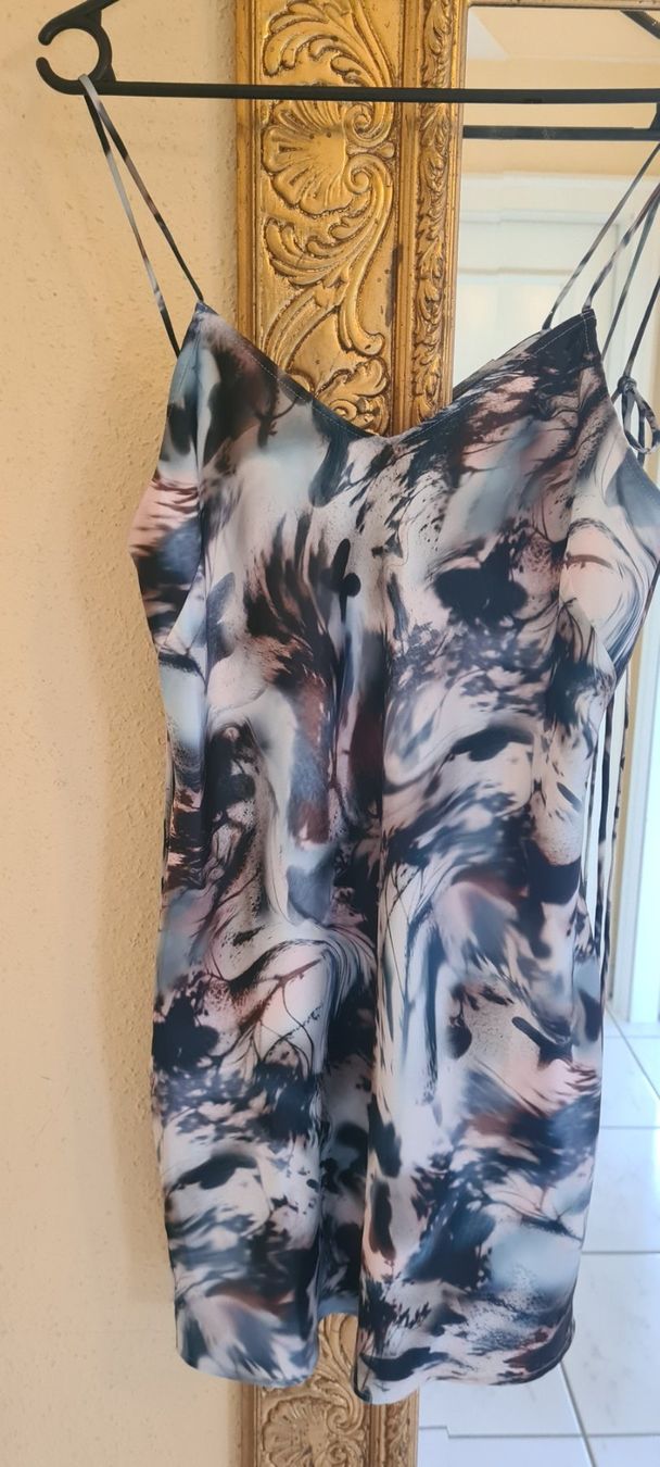 Vestiti: Mini-Kleid – Usato da Allschwil venduto da Virgo