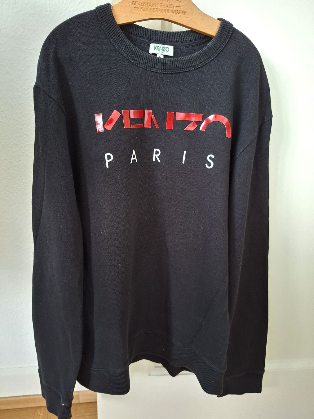 Kenzo Maglioni & Felpe: Pull Kenzo noir, taille M,  – Usato da Renens VD venduto da ser_j2fn 2