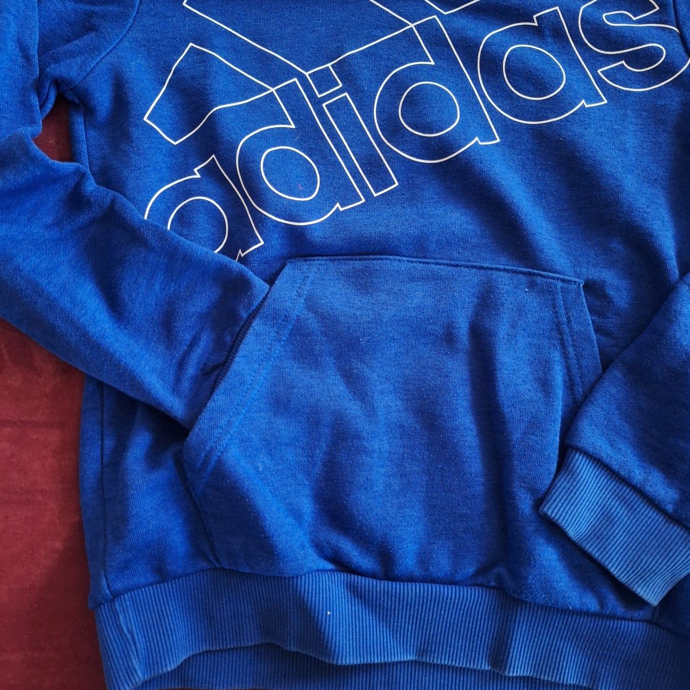 Adidas Maglioni & Felpe: Adidas Kapuzenpullover blau Logo Print Gr.104 – Usato da Hettenschwil venduto da Schneuggi2 2