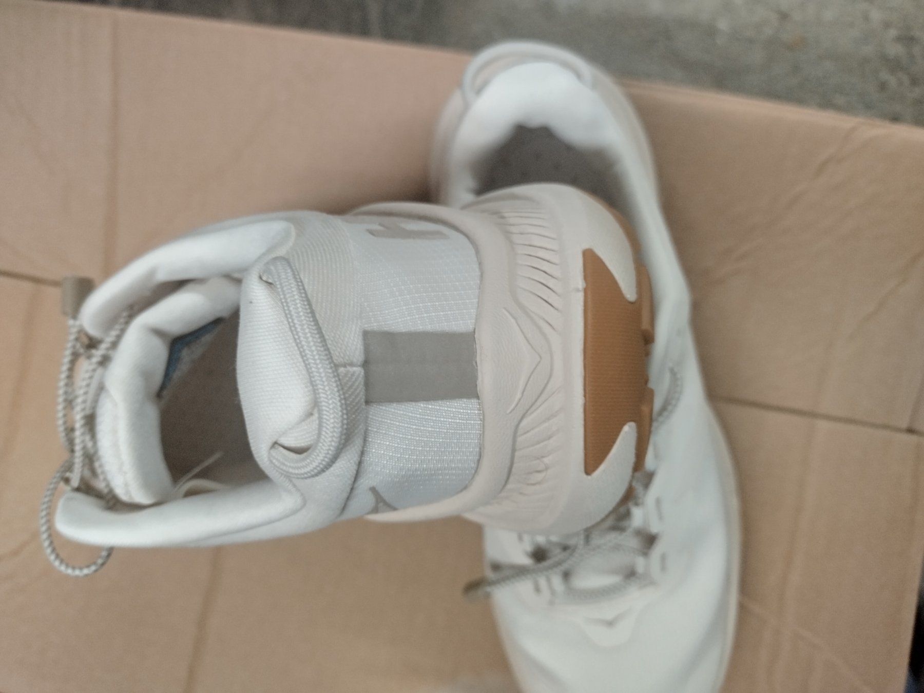 Hoka One One Scarpe da donna: Schuhe – Nuovo (secondo la descrizione) da Emmenbrücke venduto da 65charly 2