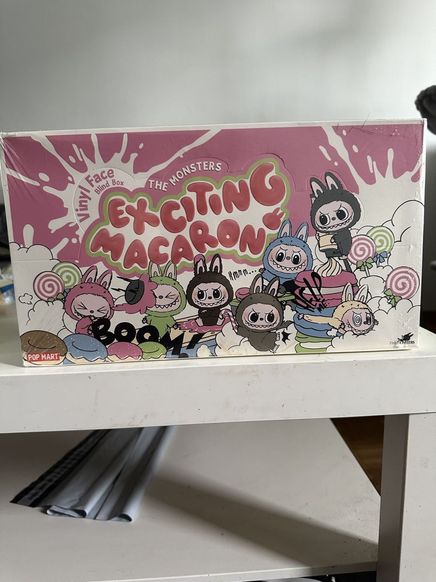 Pop Mart Figuren: Blind Box "Exciting Macaron The Monsters" OVP – Neu und originalverpackt aus Wohlen AG von jes_9c79