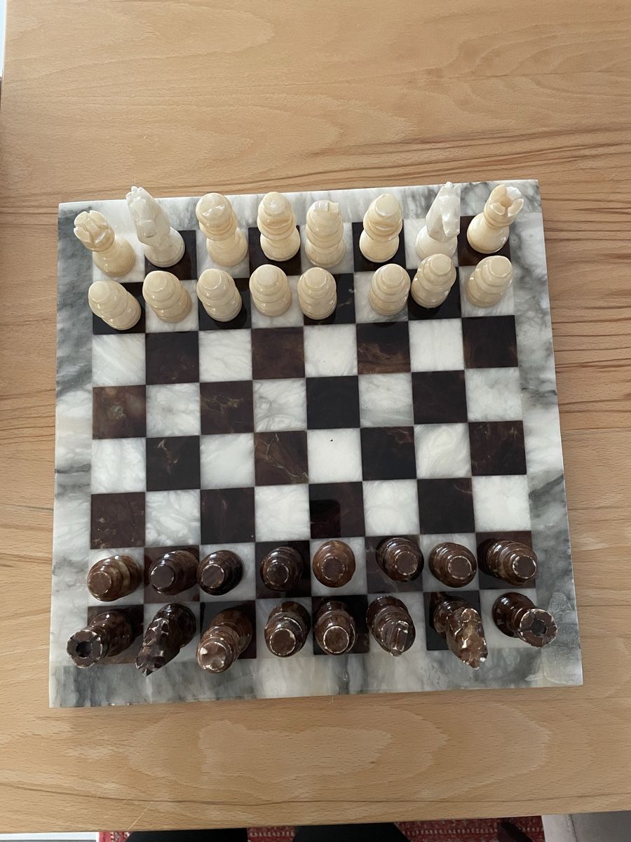 Spiele: Schachbrett aus Marmor – Gebraucht aus Unterkulm von isi_dfq5 1