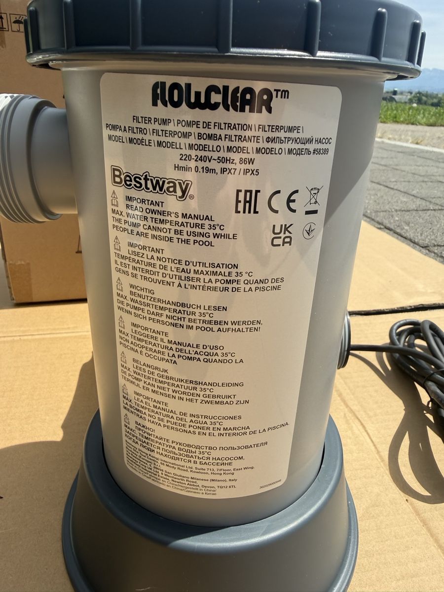 Bestway Piscine: Schwimmbad Pumpe mit Filter NEU – Nuovo e nell'imballaggio originale da Egolzwil venduto da Odihan 1