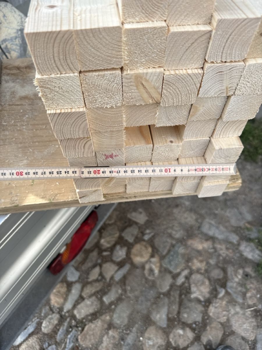 Articoli in legno: Brennholz  – Usato da Langnau i. E. venduto da Acrjl 3