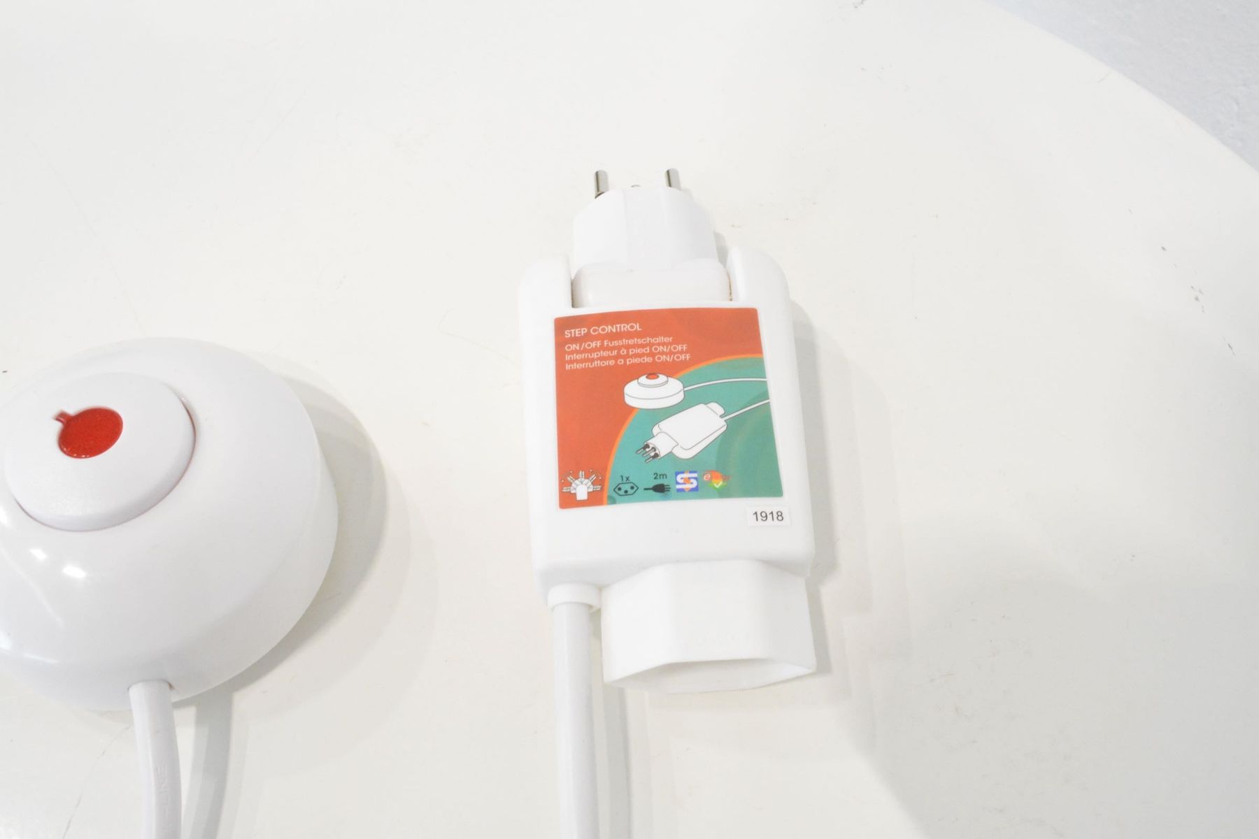 Interruttori: A. Steffen AG Step control Schlaufstecker Ein/ Aus – Usato da Schönenwerd venduto da mcofficeshop 3