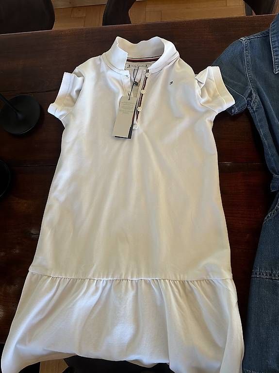 Kleider: Robe Tommy Hilfiger  – Gebraucht aus Belmont-Lausanne von ste_b56g 2