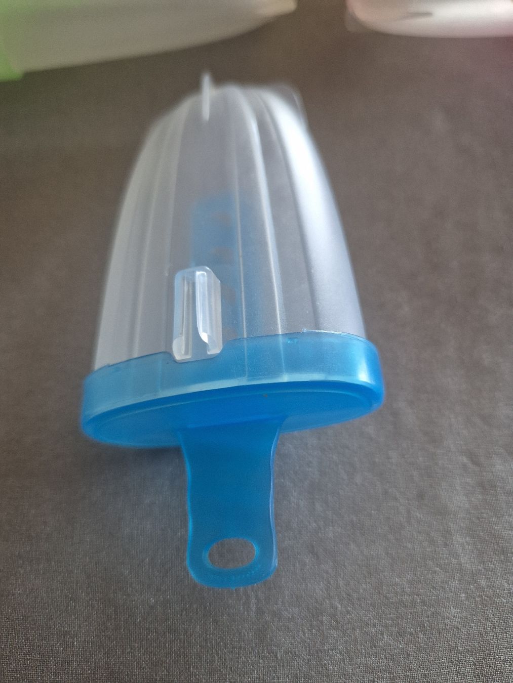 Contenitori & Simili: Eisform Set Kinder bunte Farben gebraucht 7 Teile – Usato da Balterswil venduto da bischoftanja 1