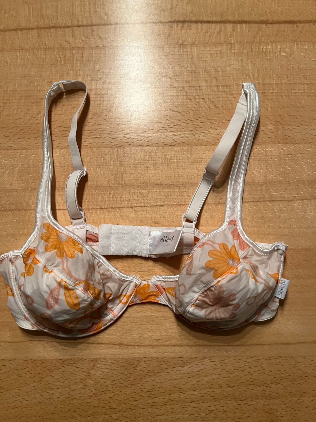Sonstige Unterwäsche: Hochwertiger BH 80B mit Bügel – Neu (gemäss Beschreibung) aus Baar von Aatina