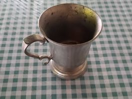 Gobelet en étain