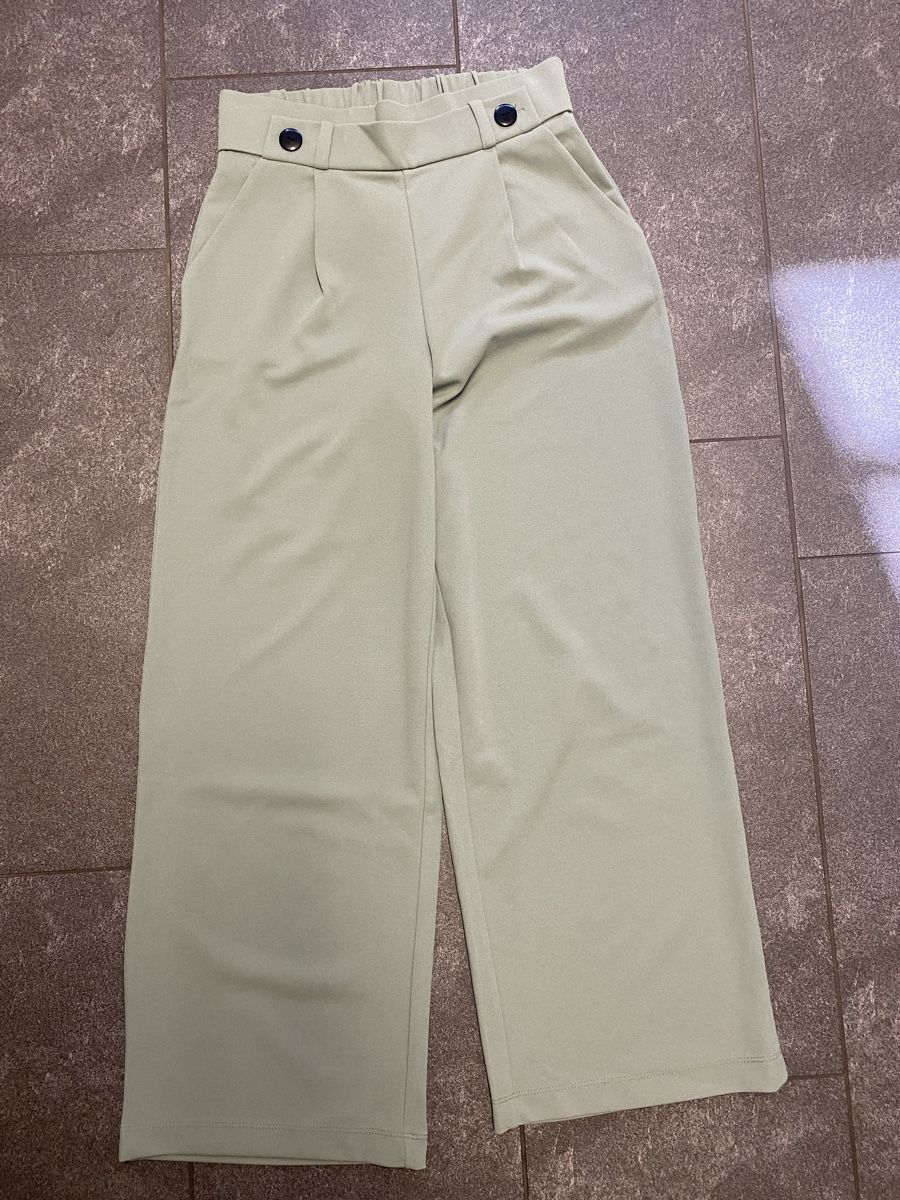 Only Pantaloni: Only Hose Geggo M/32 mint – Nuovo (secondo la descrizione) da Baar venduto da kamasija