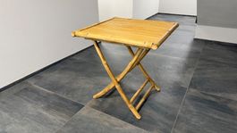 Asiatischer Tisch aus Bambus, quadratisch, klappbar
