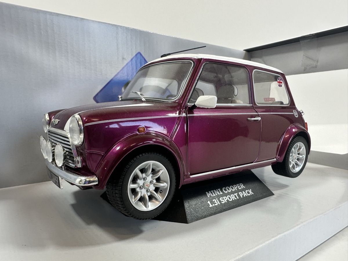 Mini Cooper 1.3i Sport Pack 1:18, violett, inkl. OVP, SOLIDO (Neu ...