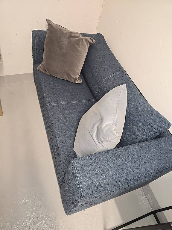 Sofas: 2er Sofa  – D'occasion à Oftringen par san_df8f 2
