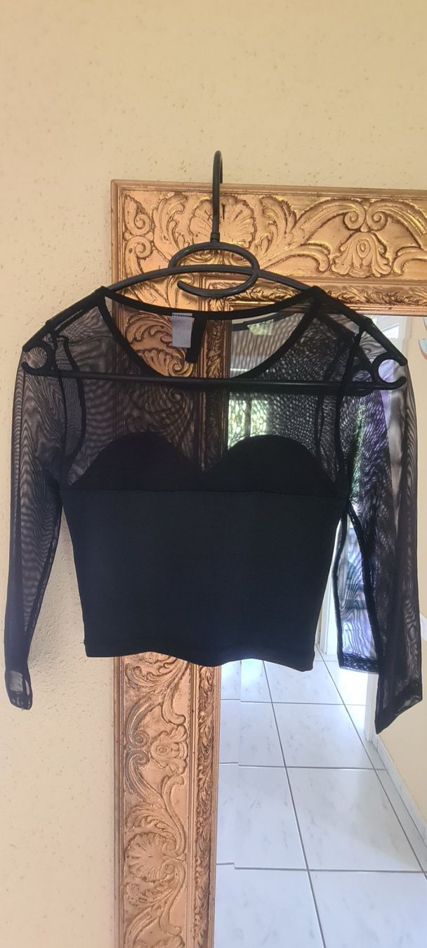 H&M Tops: Top H&M – Gebraucht aus Allschwil von Virgo 1