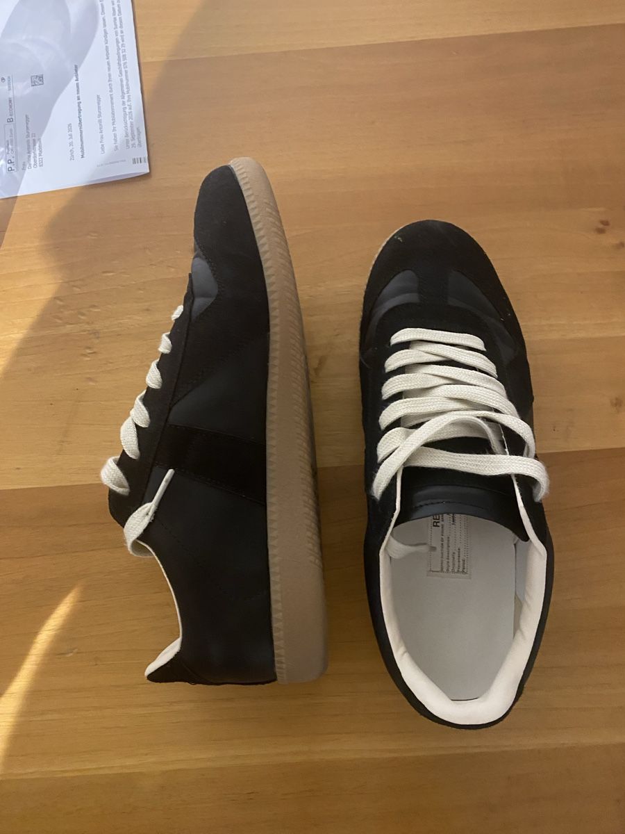 Herrenschuhe: Sneaker Schwarz/Weiss/Beige – Gebraucht aus Madetswil von Leandro_Ant 1