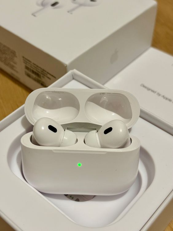 Apple AirPods Pro 2 (USB-C) – AppleCare+ bis 10/2026 (Neu (gemäss