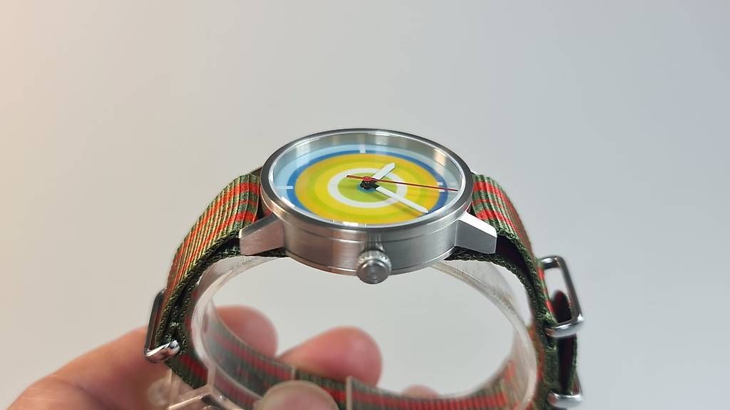Orologi: Farbenfrohes CONCENTRIC UHREN Unikat #56 – Usato da Basel venduto da Subwave 1