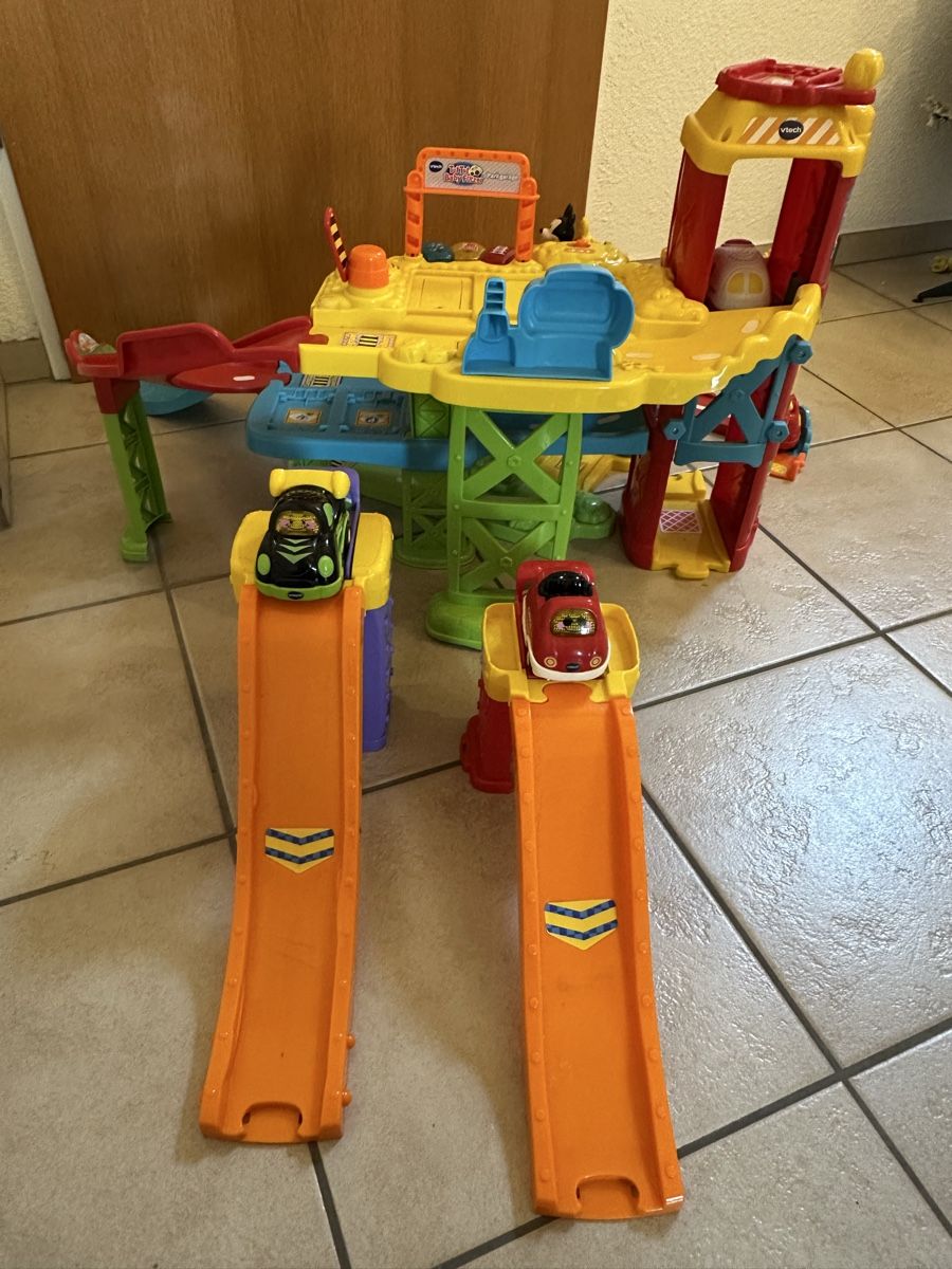 Vtech Giocattoli: Tut tut Flitzer Garage – Usato da Allschwil venduto da gassera01 3