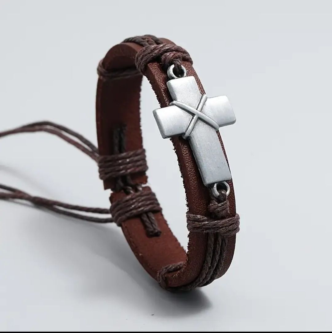 Bracciali & Braccialetti: Bracelets croix en cuir, NEUF – Nuovo e nell'imballaggio originale da Puidoux venduto da mic_c2fh