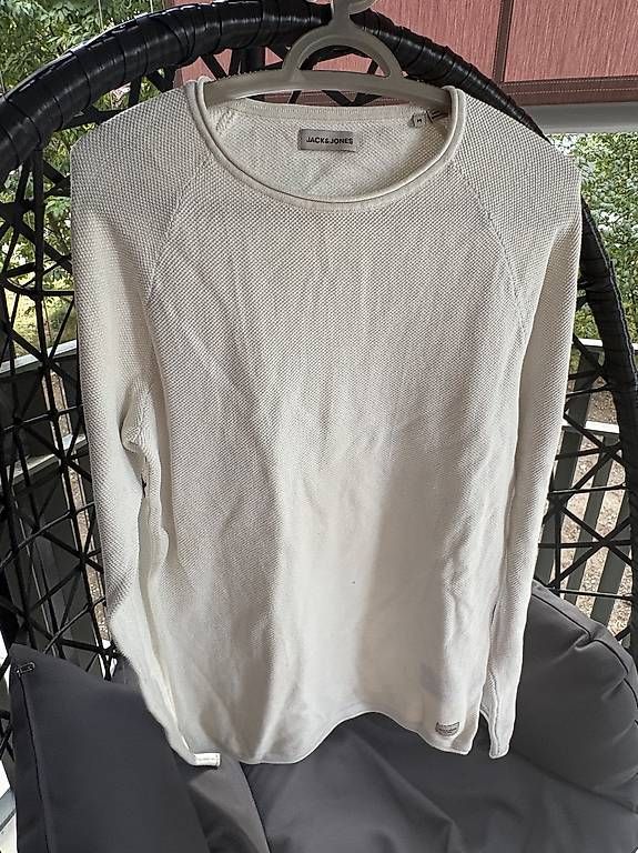 Pullover & Sweatshirts: Dünner Pullover  – Gebraucht aus Zürich von muz_2sy7 2