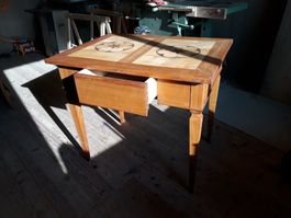 Spezieller Tisch, Bidermeier