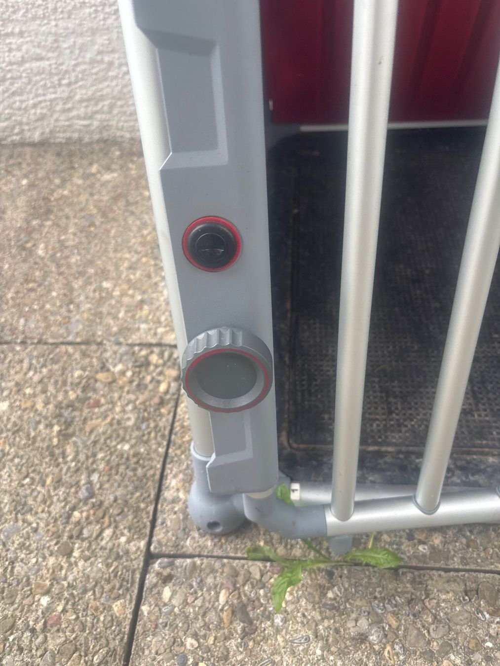 Liege- & Schlafplätze: Hundebox Auto – Gebraucht aus Dietlikon von sianti 4