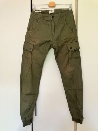 Hose Marke Jack & Jones, Grösse 32/34 neuwertig