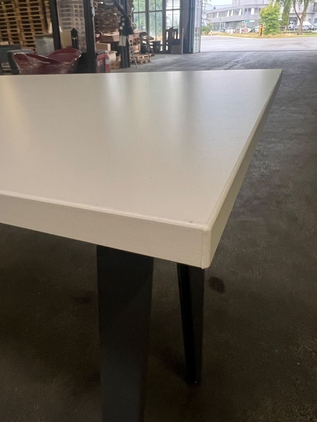 Steelcase Tische: 060 STEELCASE Stehtisch – Gebraucht aus Wangen an der Aare von TBYN 5
