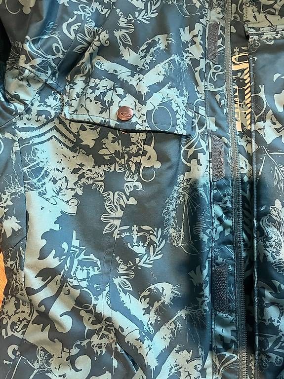 Jacken: Ski Snowboard Winter Jacke M – Gebraucht aus Ebikon von mun_rny8 1