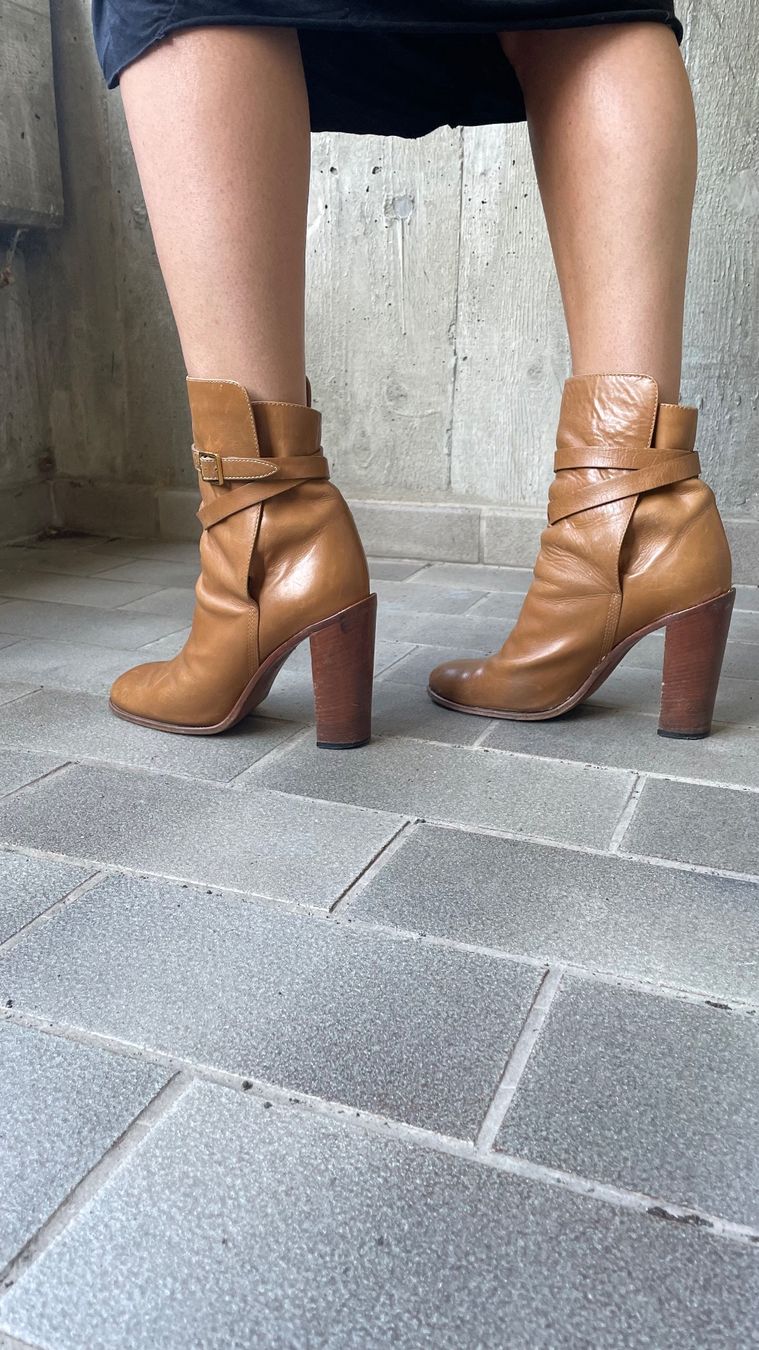 Celine Scarpe da donna: Bottines Céline Paris / Stiefeletten – Usato da Martigny venduto da Lea_lucci 4