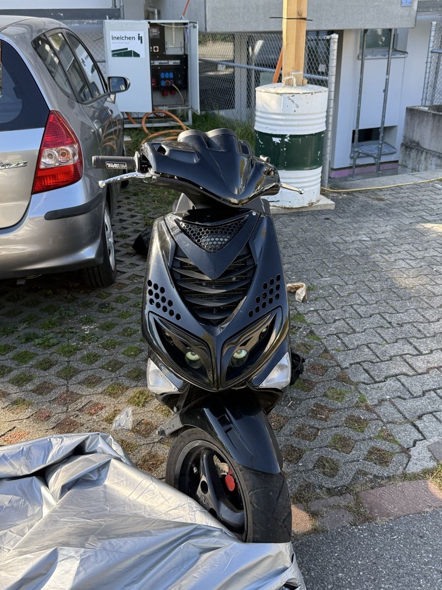 Peugeot Scooter: Peugot Speedfight 2 – Difettoso da Turgi venduto da ide_9dnd 2
