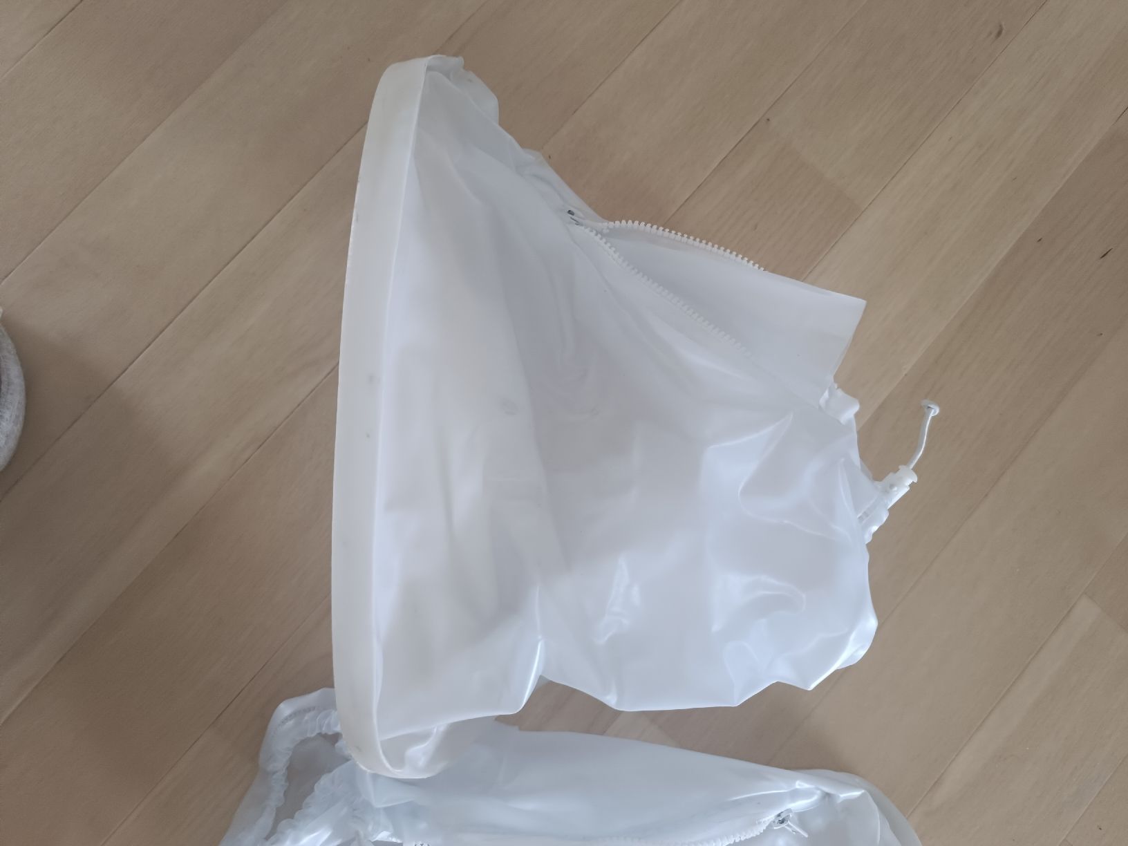 Scarpe da uomo: Regenüberschuhe Grösse 37-38  – Usato da Dübendorf venduto da phoebe013 2