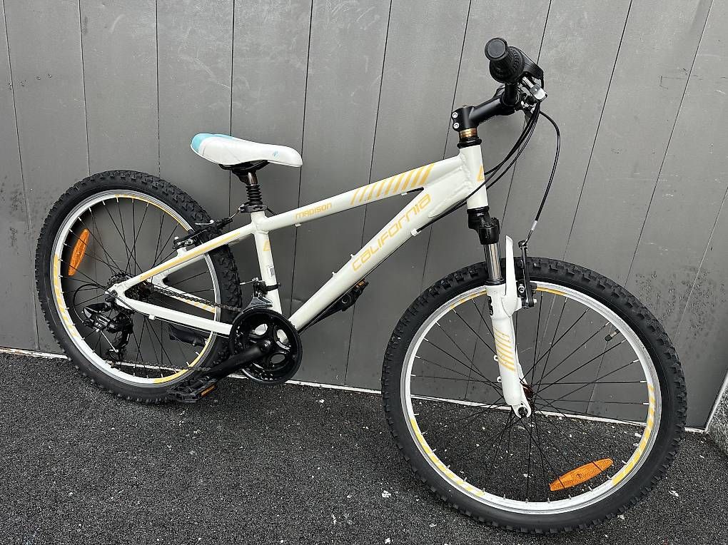 Biciclette: Bicicletta MTB California da ragazza 24  – Usato da Quartino venduto da DiloUsato