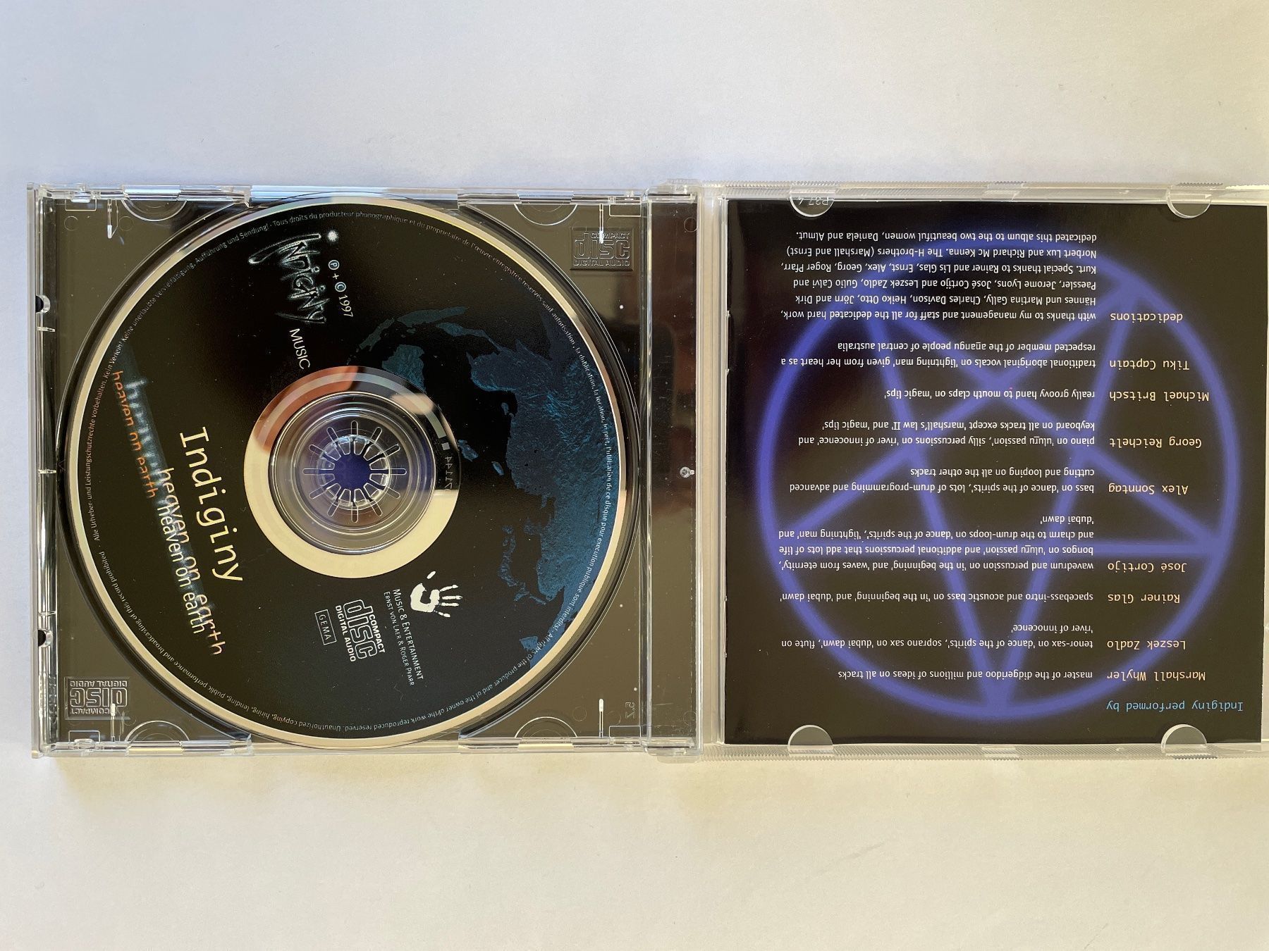 CD: CD Indiginy Heaven on Earth – Usato da Adligenswil venduto da Treegarden 2