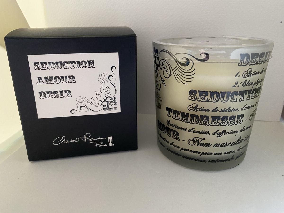 Candele: Bougie parfumée Chantal Thomass – Nuovo e nell'imballaggio originale da Bouveret venduto da wes_7zll