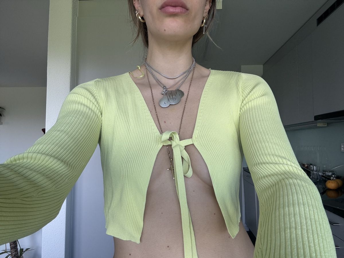 Zara Top: Zara Light Green Tie Front Cardigan y2k – Nuovo (secondo la descrizione) da Zürich venduto da forestF4iry 1