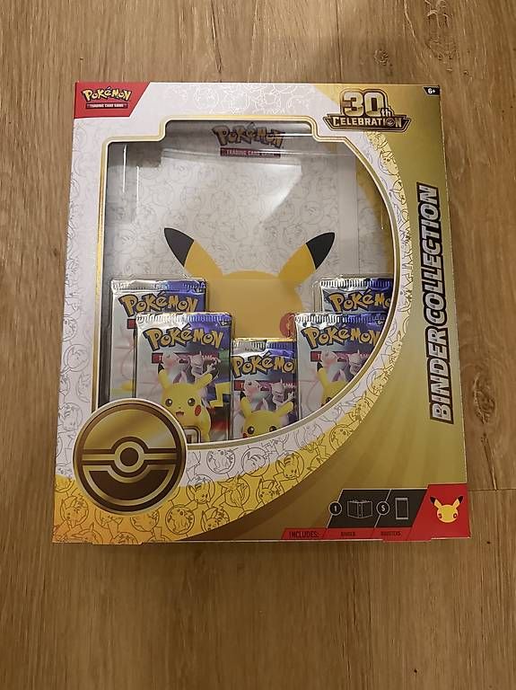 Carte collezionabili: Pokémon 30th Binder Collection Englisch  – Nuovo e nell'imballaggio originale da Emmen venduto da kat_ltp2