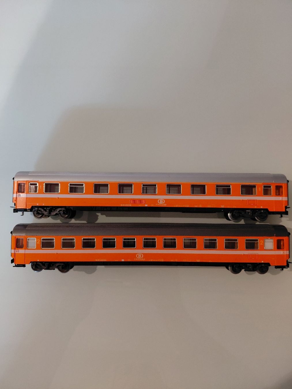 Märklin Modellini di ferrovie: Märklin SNCB 2x Eurofima orange – Usato da Courtetelle venduto da Nordrampe