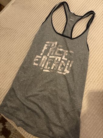 Débardeur Decathlon, taille 40, gris, sport, été ☀️🏃‍♀️