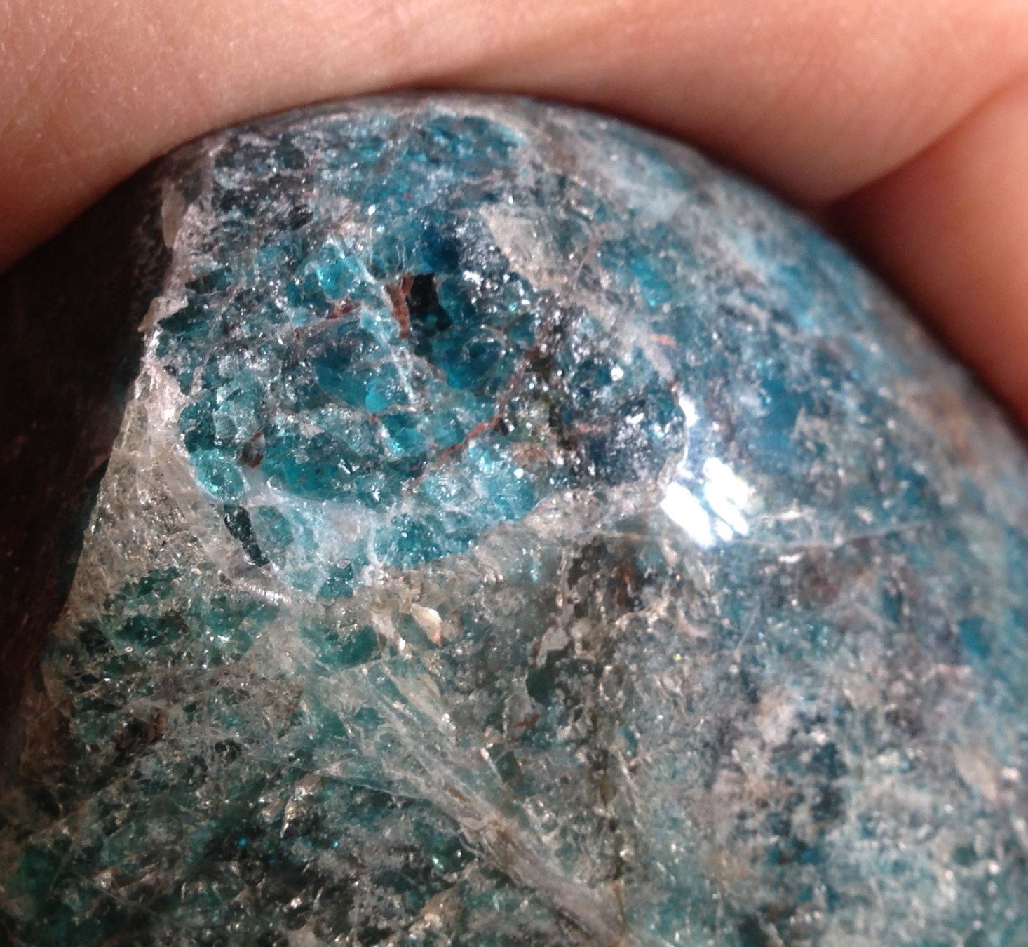 Minerali & Pietre curative: Apatite traitée bleue de madagascar – Usato da Vevey venduto da zabounetta 8