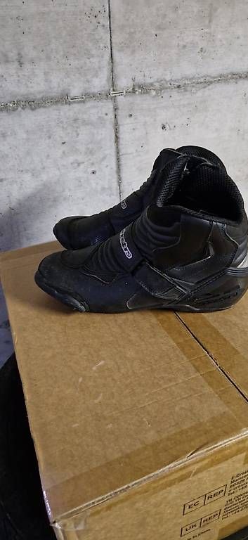Herrenschuhe: Motoradschuhe  – Gebraucht aus Aeschau von Marc311994 2
