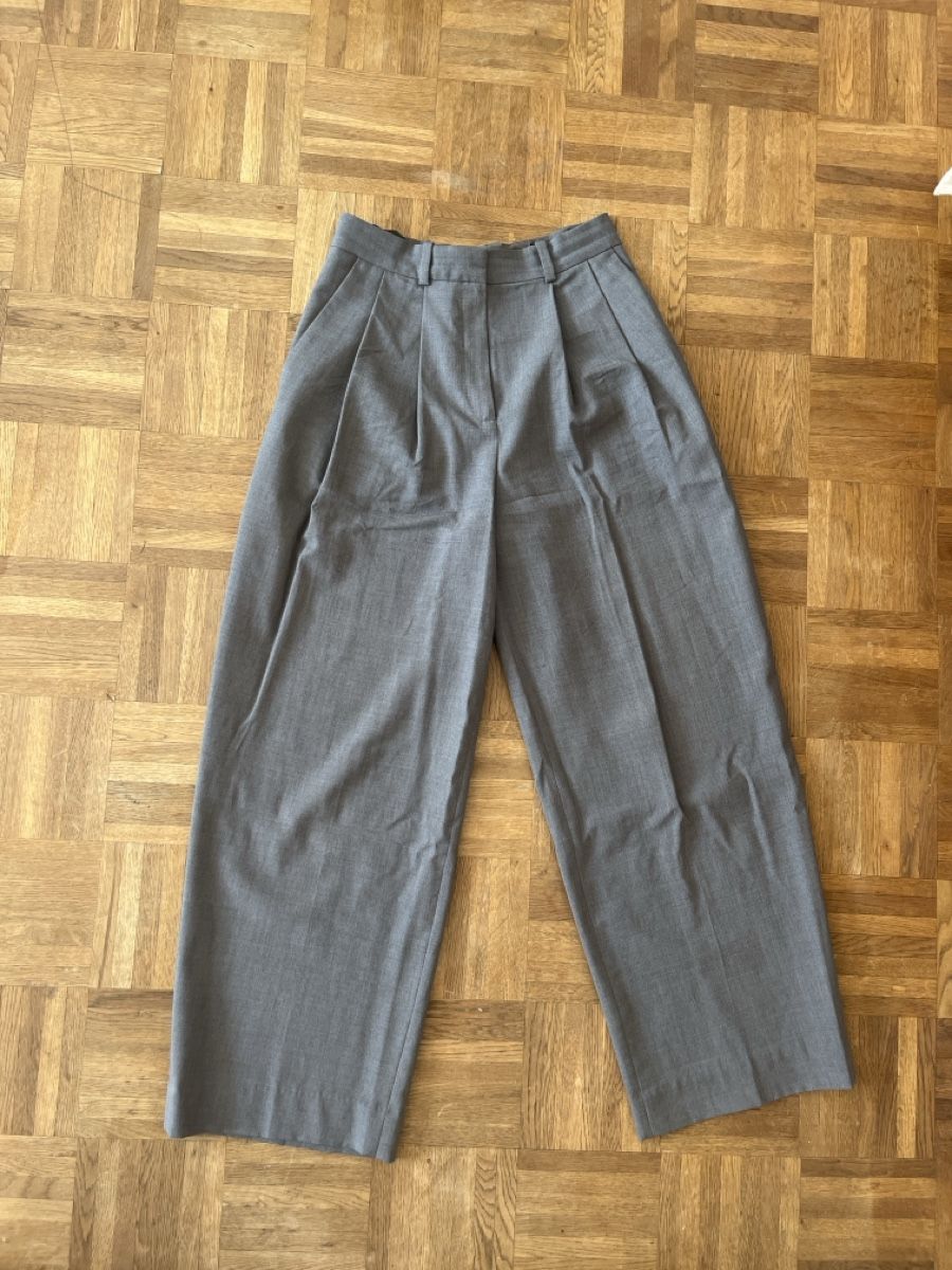 Cos Pantalons: COS Wolle Hose – Neuf (Voir description) à Zürich par emz_6ltv