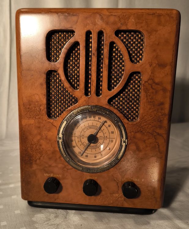 Vintage Radio, neu auf alt gemacht, funktioniert, AM/FM (Gebraucht) in ...